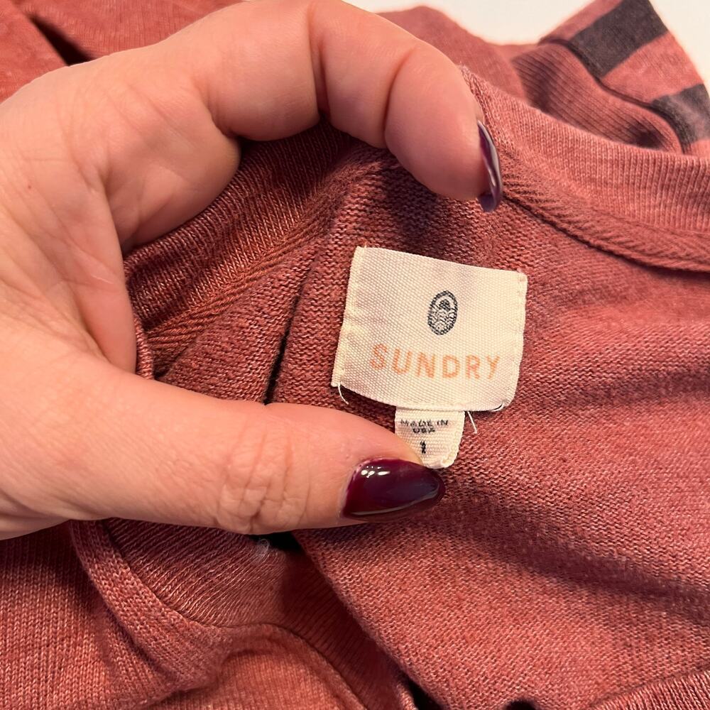 Sundry Red Striped Printed Long Sleeve Pullover Sweatshirt Size Small - Picture 3 of 7